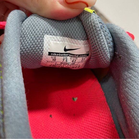 Nike Dual Fusion Athletic Running Shoes - Picture 9 of 9